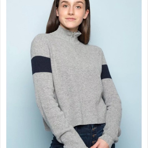 Brandy Melville Sweaters - Brandy Melville Casey knit quarter zip sweater